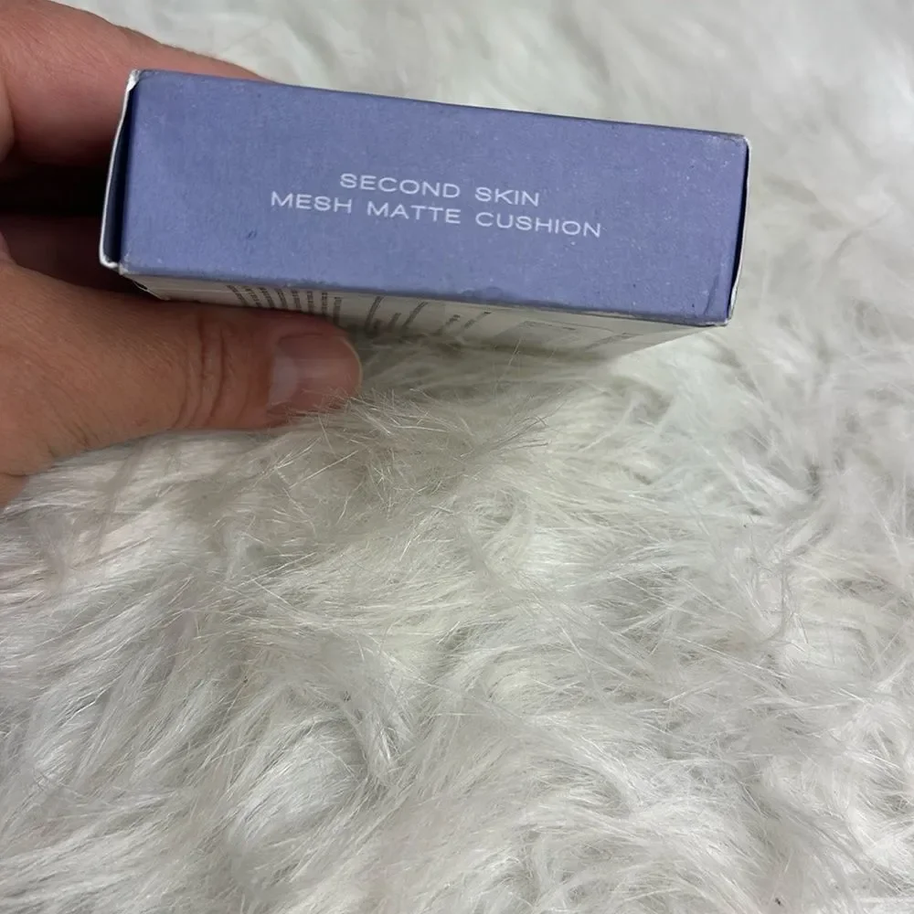 Hince‎ Compact with Cream Base